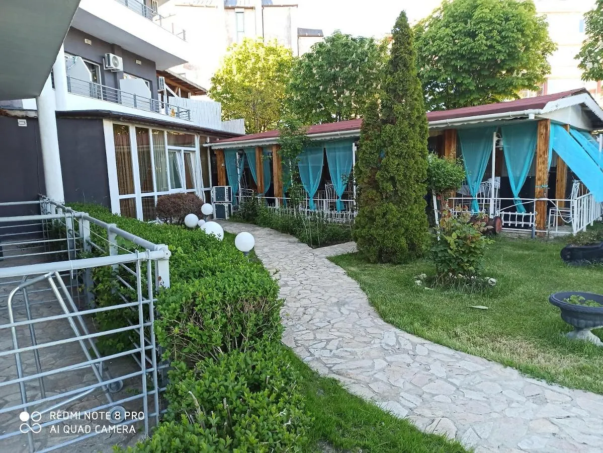 Danita Apartments & Diva Restaurant Bbq&Pool Bar 바르나