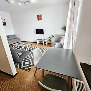 https://green-kabaty-apartment-4.warsawhotelspoland.com